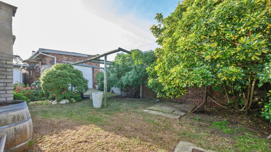 4 Bedroom Property for Sale in Agulhas Western Cape